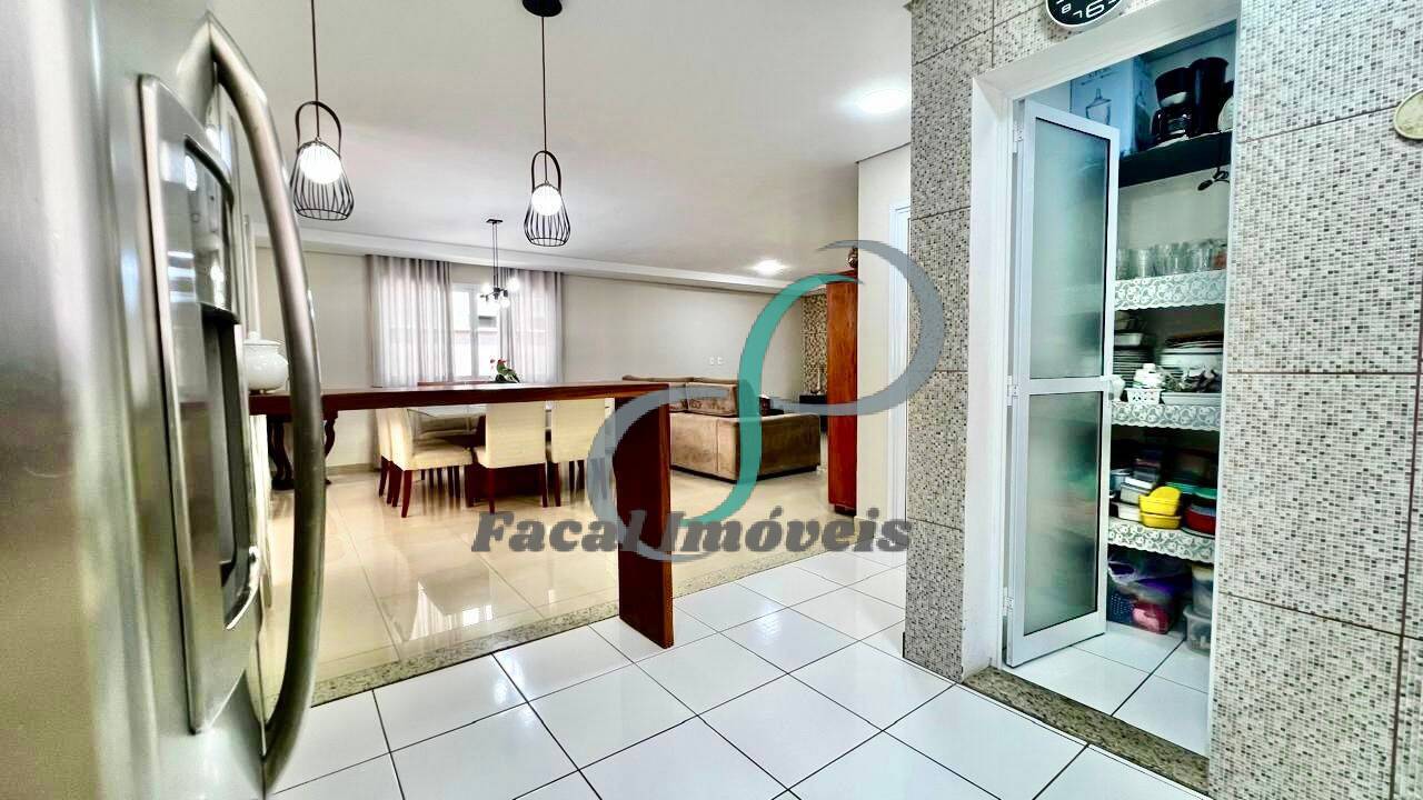 Casa, 3 quartos, 222 m² - Foto 12