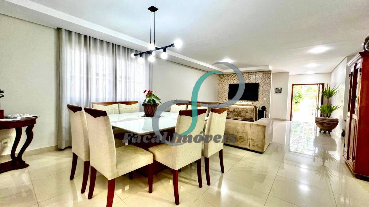 Casa, 3 quartos, 222 m² - Foto 8