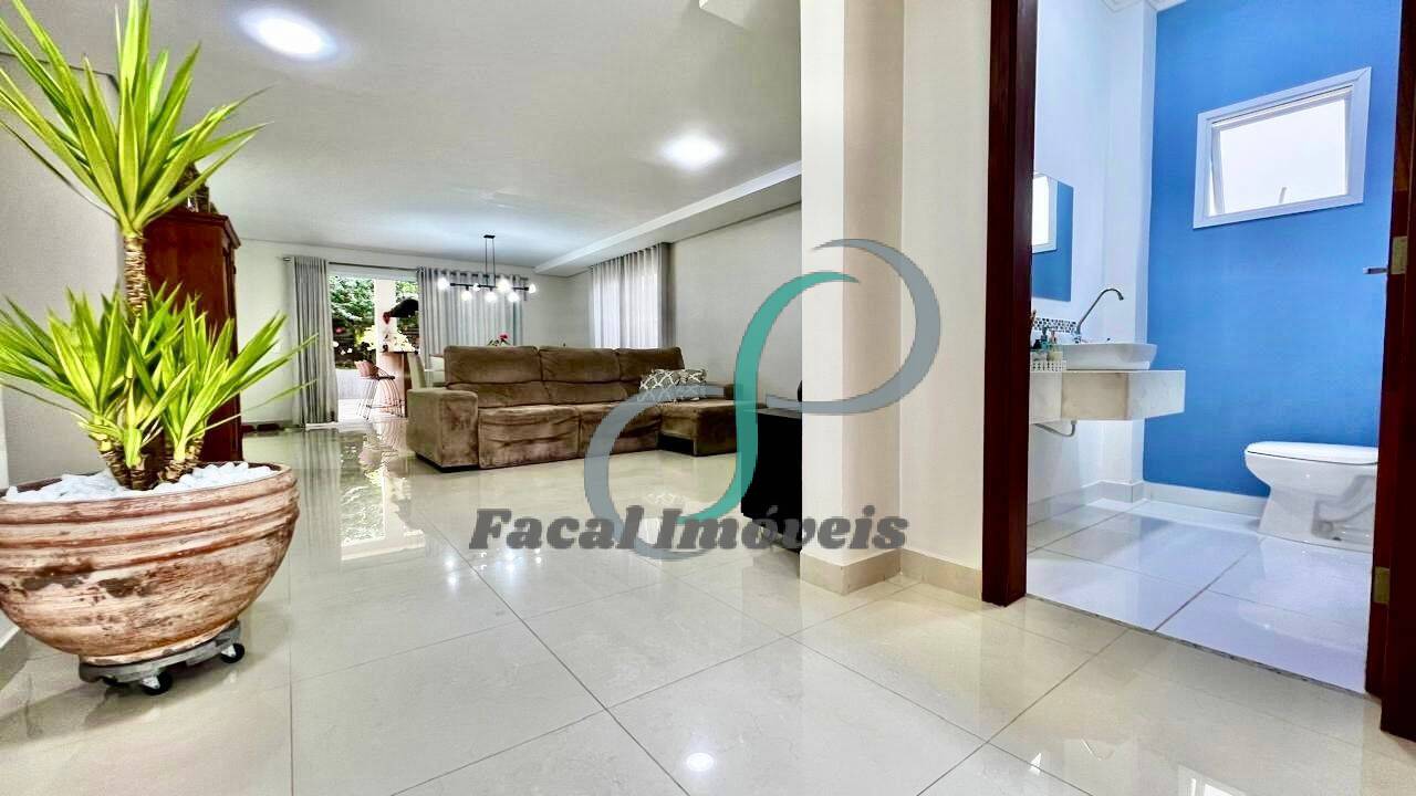 Casa, 3 quartos, 222 m² - Foto 4