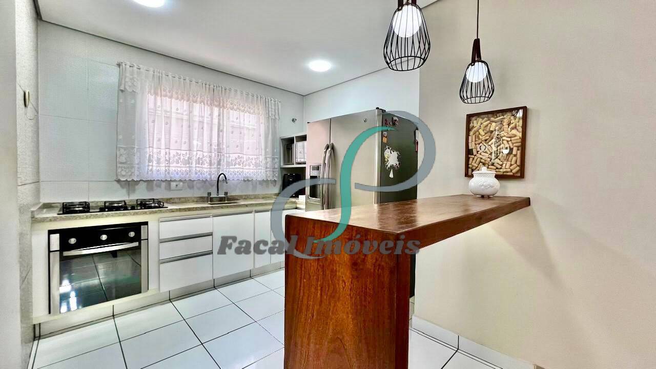 Casa, 3 quartos, 222 m² - Foto 10