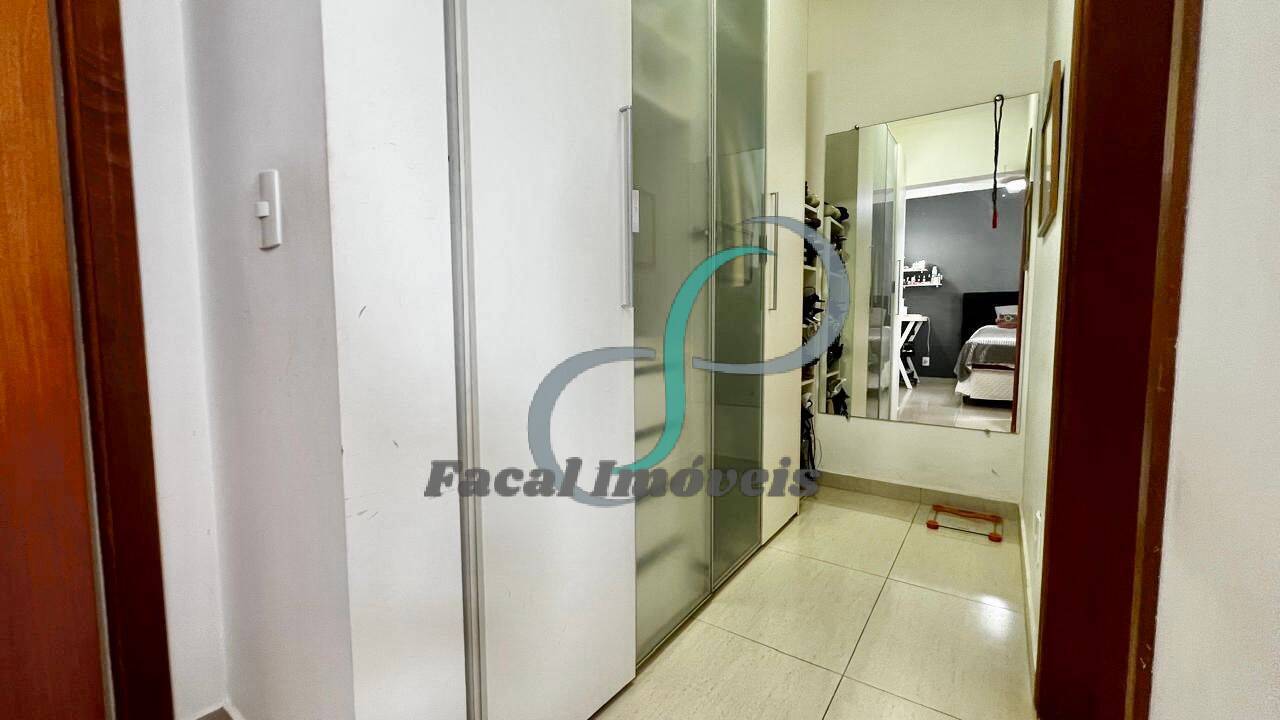Casa, 3 quartos, 222 m² - Foto 32