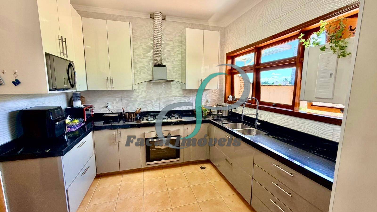 Casa, 3 quartos, 320 m² - Foto 29